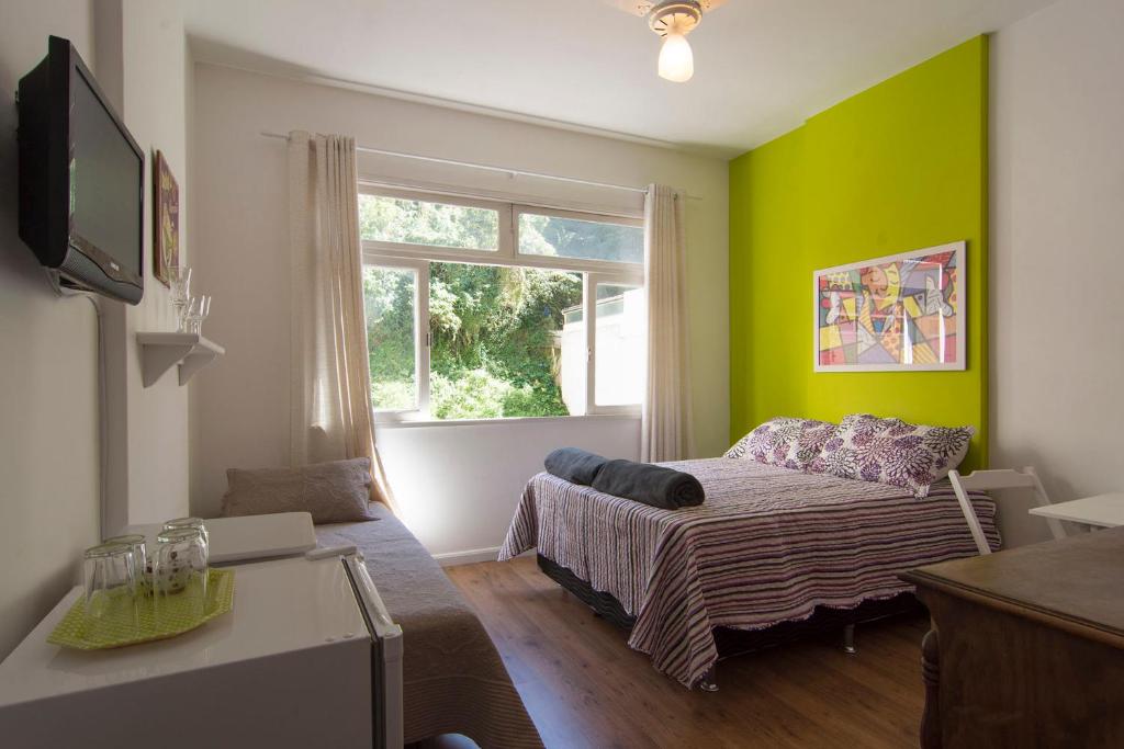 Studio 202, Petrópolis