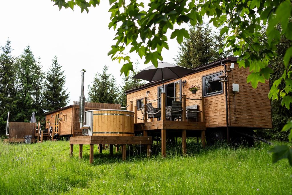 Gypsy Hill & Spa, Mezilesí