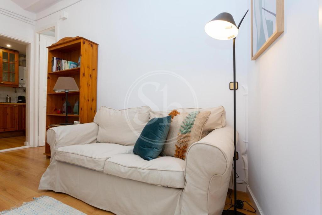 Cozy apartment near Sagrada Familia - 4