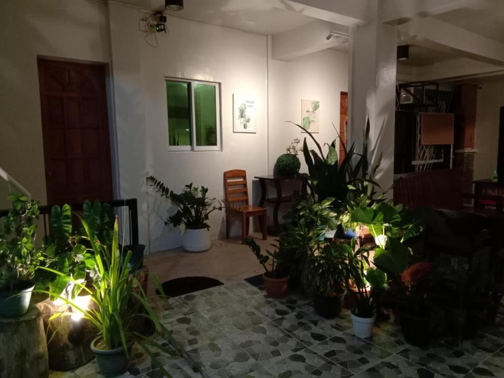 2. 리파타의 아파트..