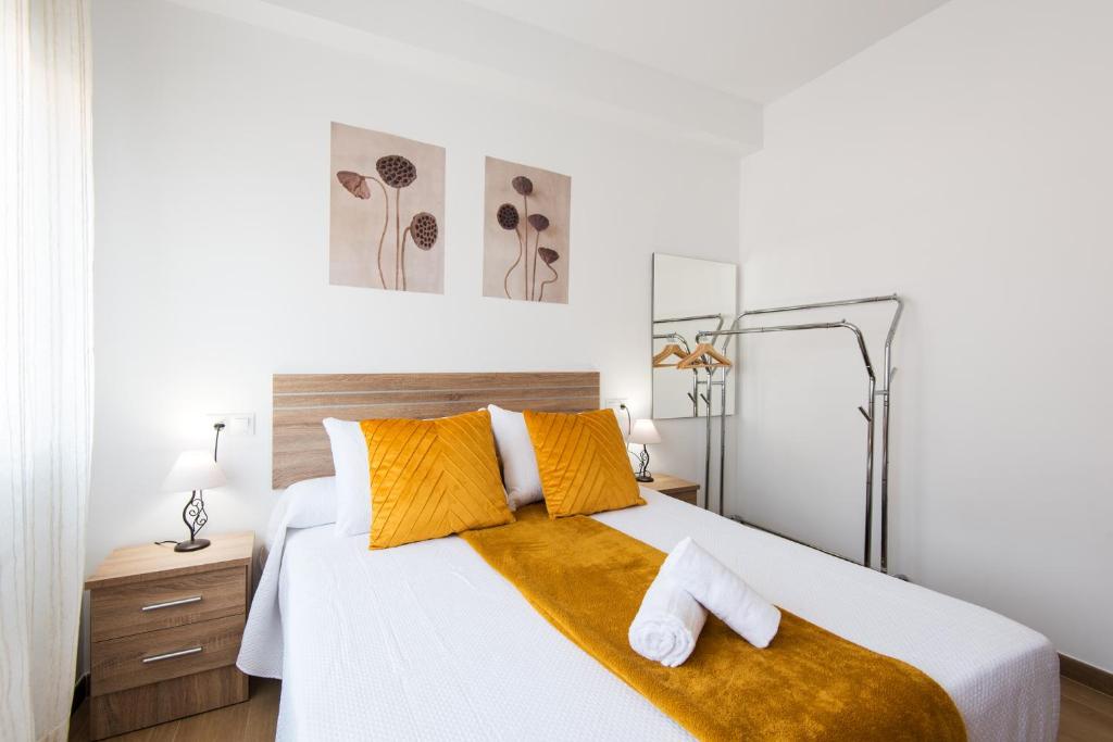 Boliches Apartment on the Beach, ideal parejas - 3