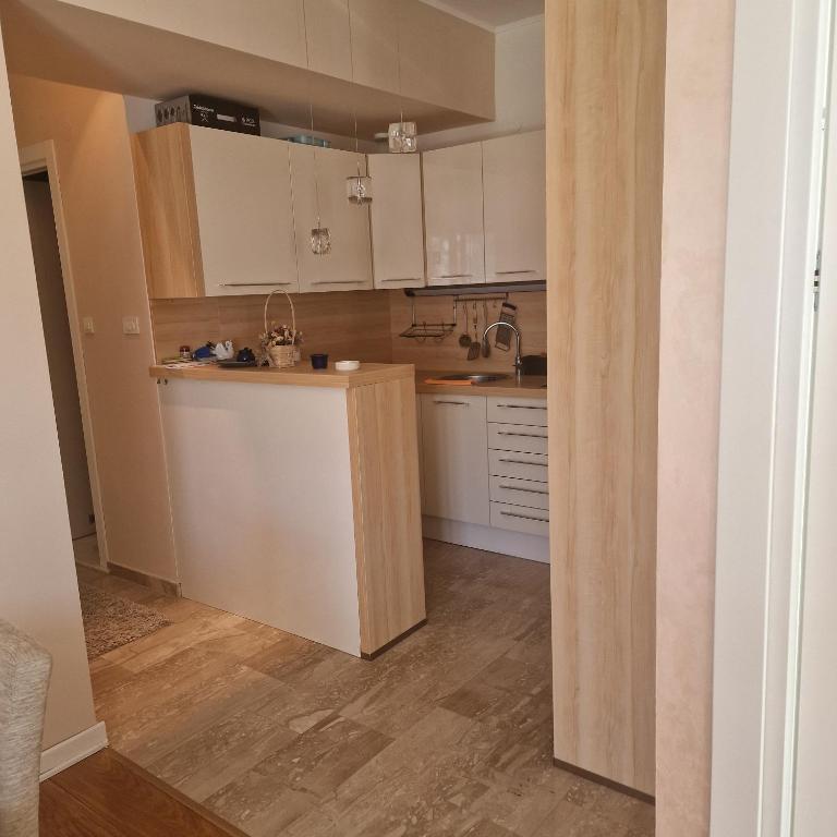 Luxury 3 bedroom flat in Tre canne hotel next to the beach - 5