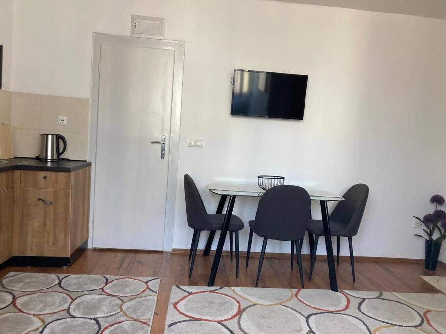 City Vibe Apartment - 2