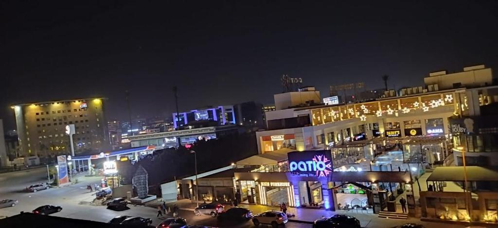 NEW CAIRO south of the Academy AREA C and next to the North Teseen Street, Káhira