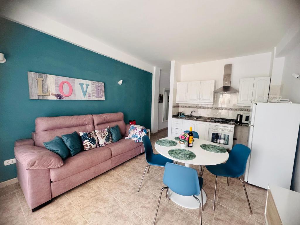 Los Cristianos one-bedroom apartment - 1