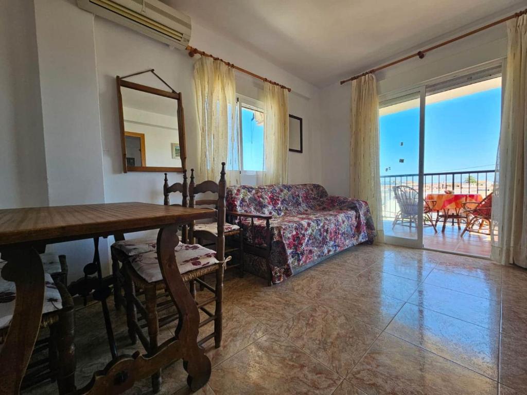 Apartamento con bonitas vistas al mar Columbretes - 2