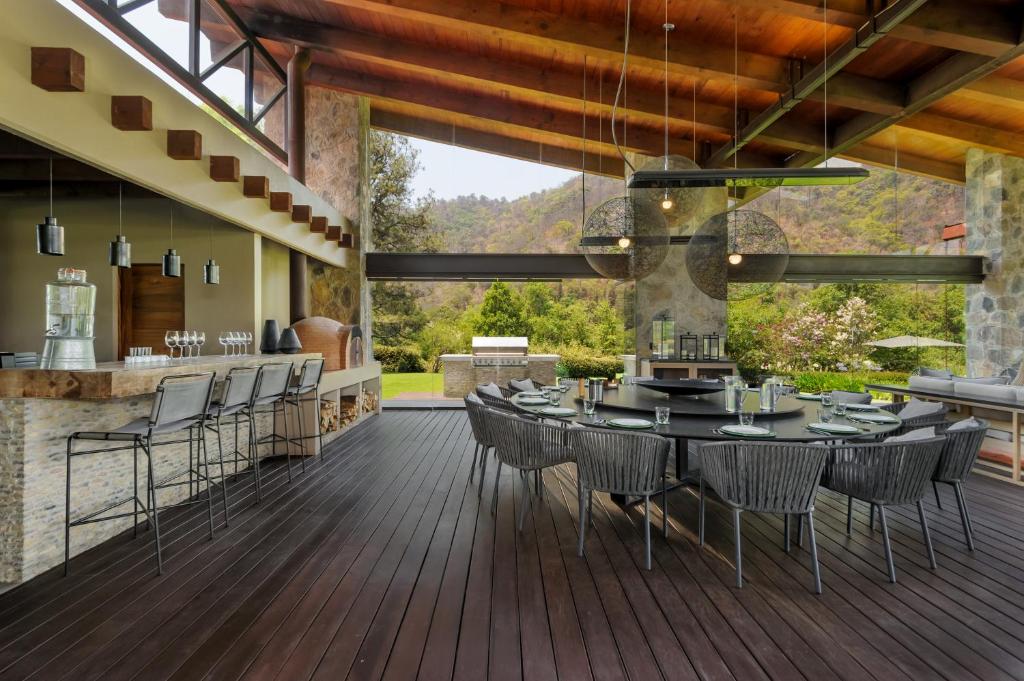 El Salto, Luxury Ranch with Lake View - 2