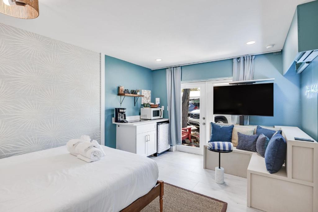 The Palm Frond - Upgraded Studio at PalmView of Sanibel with Bikes, Sanibel