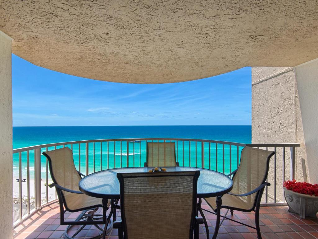Hidden Dunes Condominium 1403 by Newman-Dailey, Destin