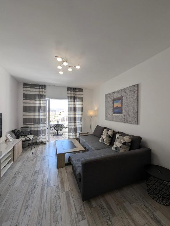 Cozy apartment in Los Cristianos - 2