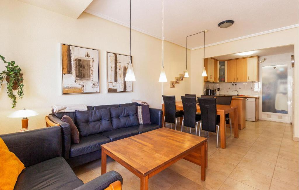 4 Bedroom Beautiful Home In Torrevieja - 5