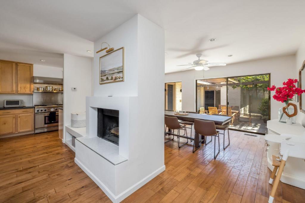 Entire Cozy Home With Pool, Mesa