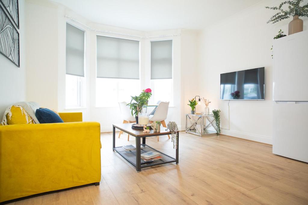 Spacious & Modern Margate Apartments, Kent