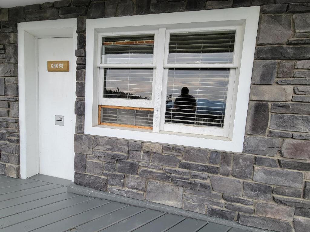 Cross Suite - MistyRiver Lodge, Radium Hot Springs