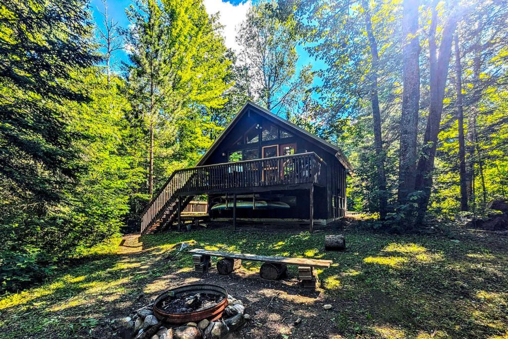 Lakes, Beaches, Pool, Golf, Trails Michigan Cabin, Elmira