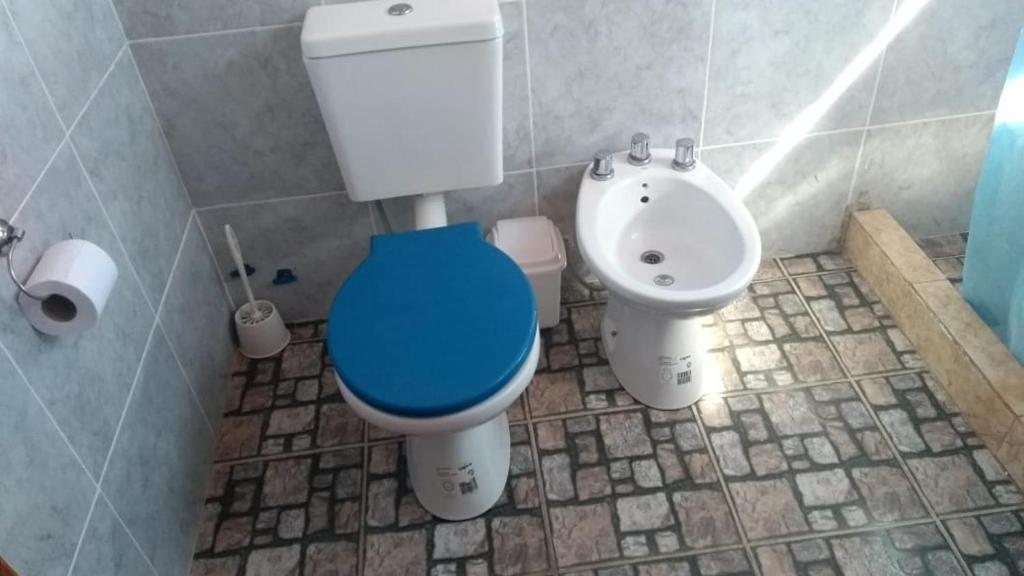 Alquiler temporario de casa amplia para 6 personas en San Clemente del Tuyú CONSULTAS AL MAIL lucasguarra arroba h o t m a i l punto com - 2