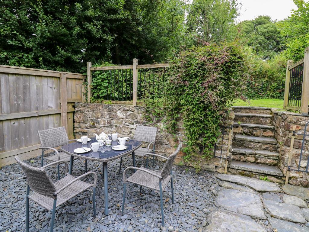 Panteg Cottage, Newport photo 4