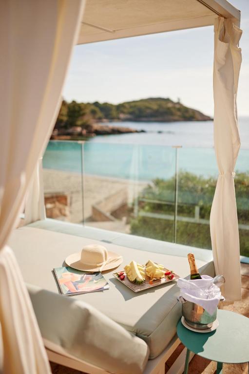 AluaSoul Carolina - Adults Only — Beach in Capdepera, Balearic Islands