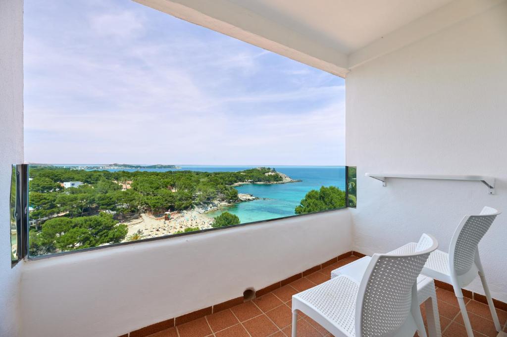 AluaSoul Carolina - Adults Only — Hotel rooms in Capdepera, Balearic Islands