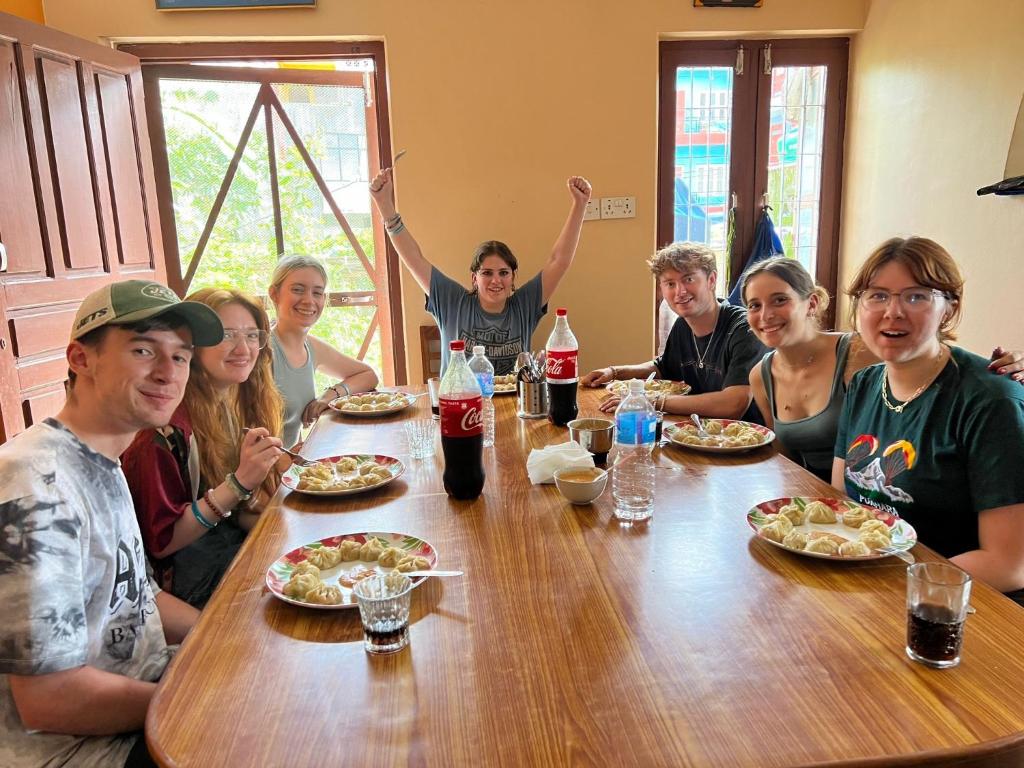 Hotel Diplomat — Phewa Lake