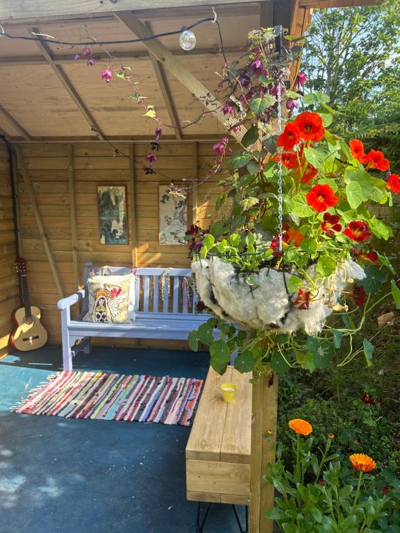 Gypsy Caravan Glamping, Llanbedrog photo 6