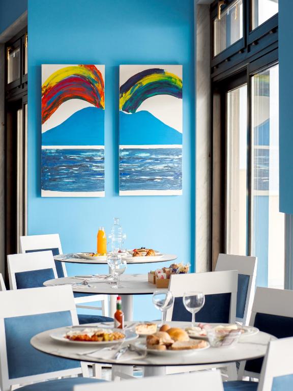 Hotel Cristina - Dining image