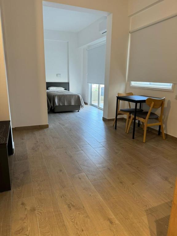 Sunflower Hotel Apartments — Hotel rooms in Larnaca, Larnaca Region