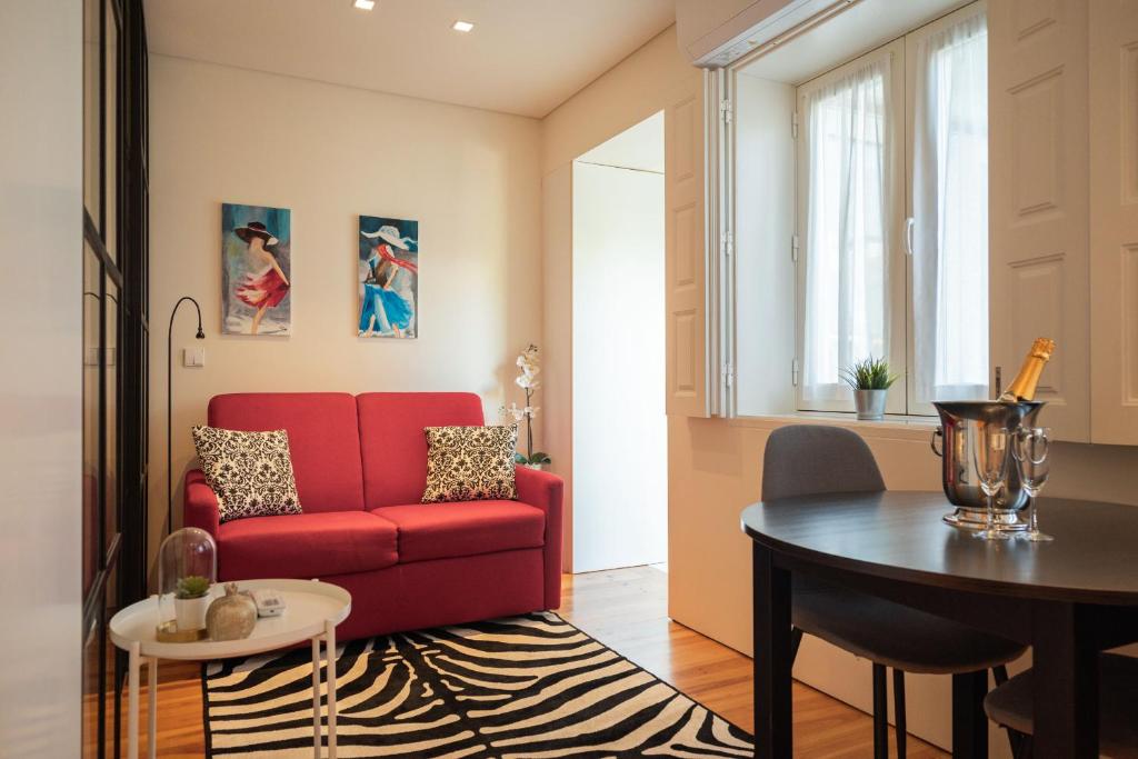 Modern loft w AC Downtown and Metro, Porto