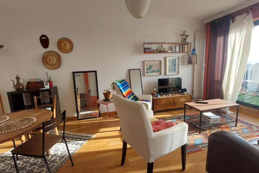 Vue panoramique, place de parking, Saint-Nazaire