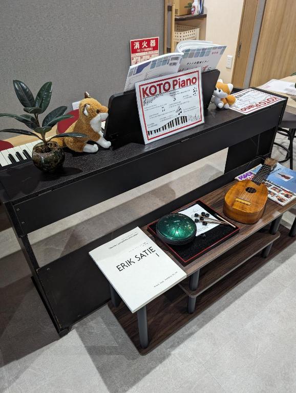 Shared lounge/TV area