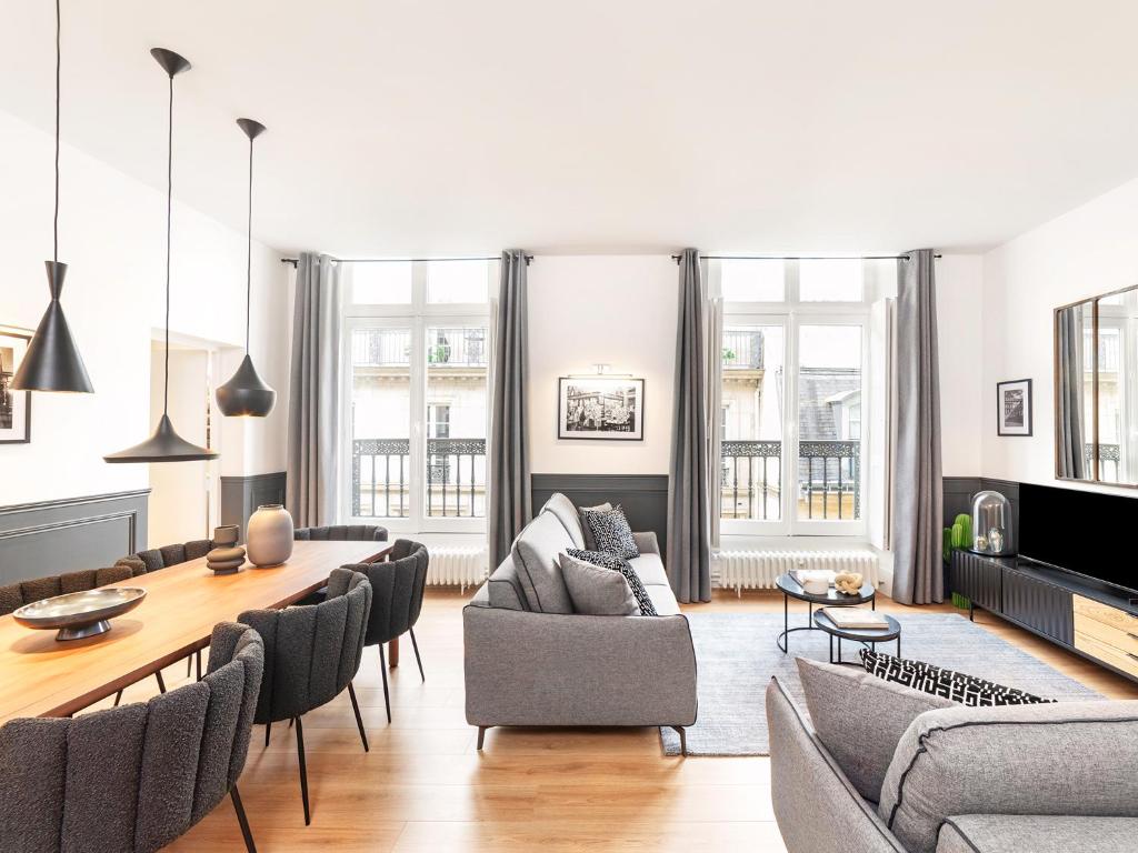LivinParis - Luxury AC 3 Bedrooms Le Louvre II - 3