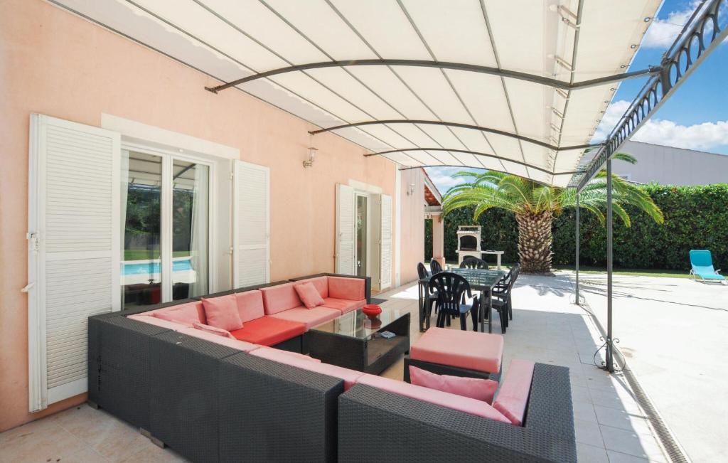 Awesome Home In La Roquette-Sur-Siagne - 2