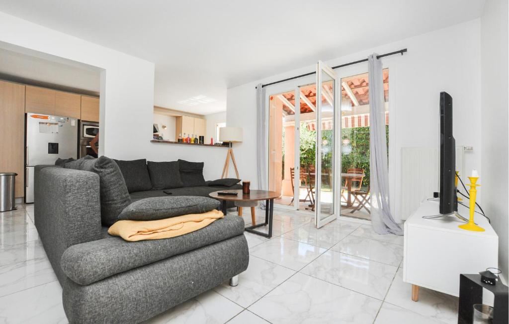 Awesome Home In La Roquette-Sur-Siagne - 5