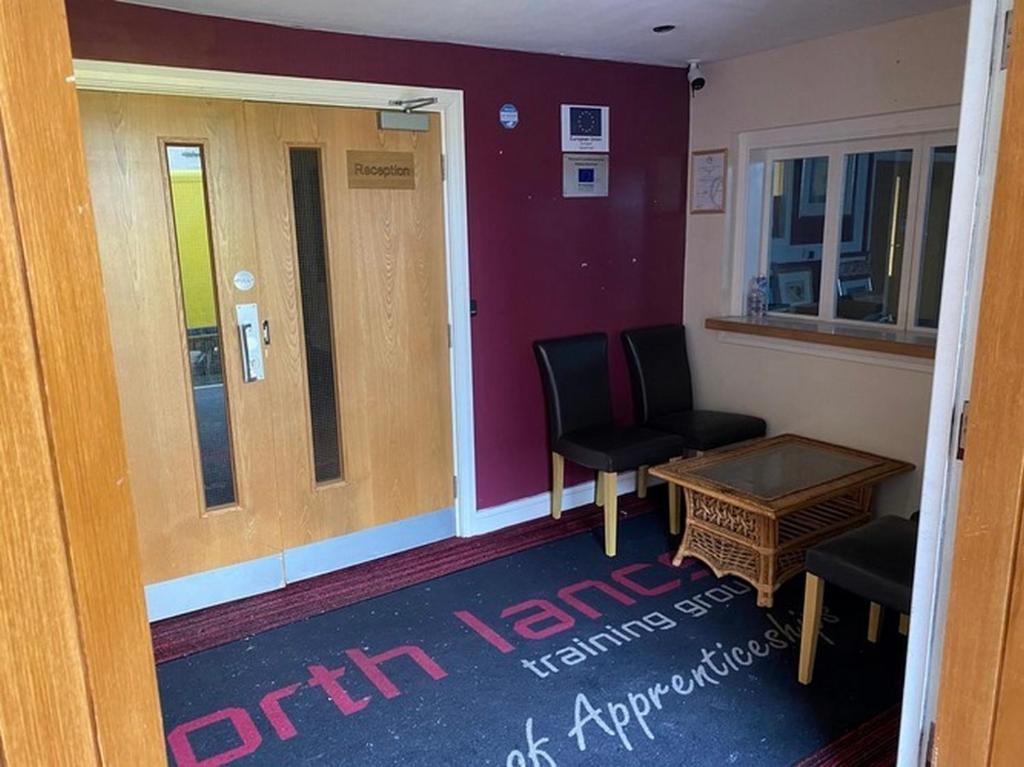 ART APARTMENT, Fleetwood