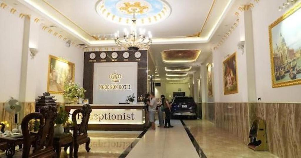 Ngoc Son Hotel