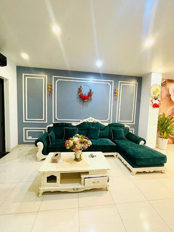 Kim&#8217;s Villa &#8211; 5 phòng ngủ &#8211; gần biển