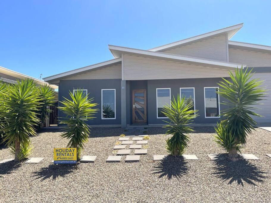 Bunker View, Port Hughes