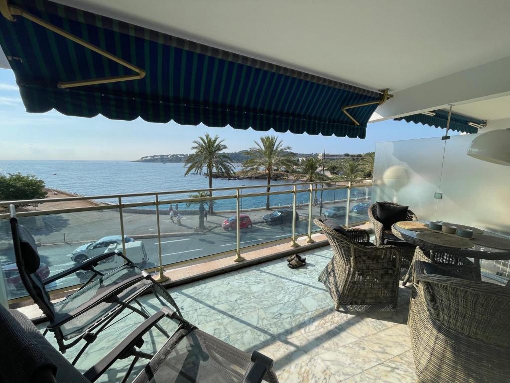 Appartement Antibes terrasse en front de mer - 1