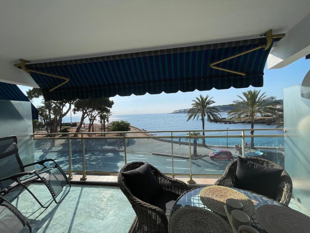 Appartement Antibes terrasse en front de mer - 4