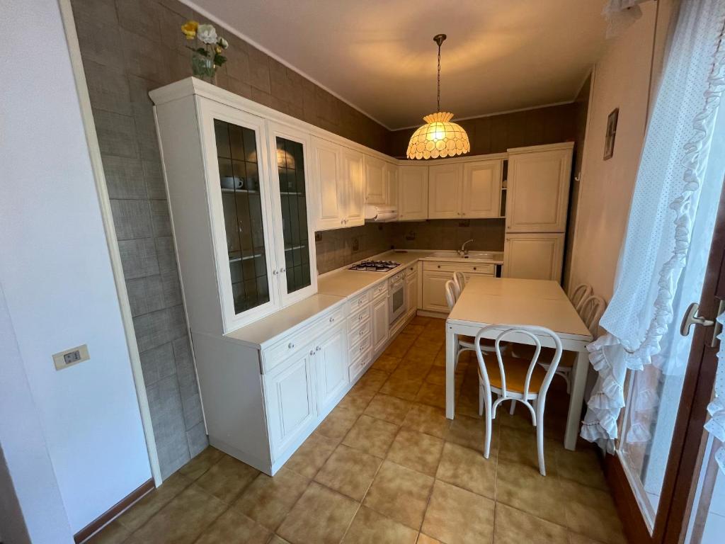Residence Triangolo Trilocale con terrazzo vista mare parziale - Agenzia Cocal - 3