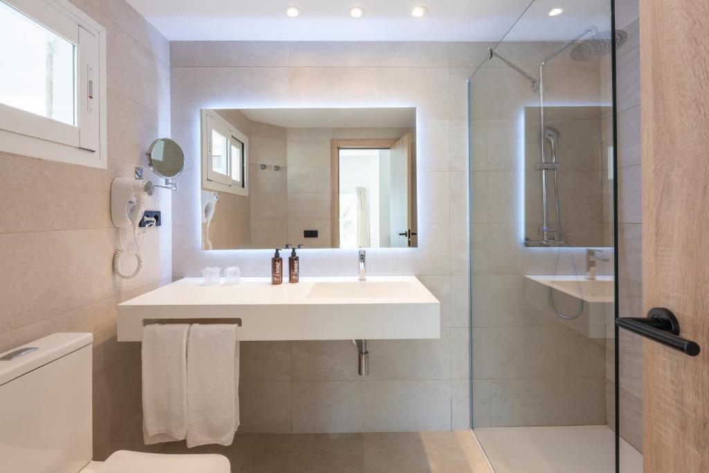 Hotel Palia Tropico Playa — Palma Nova, Balearic Islands