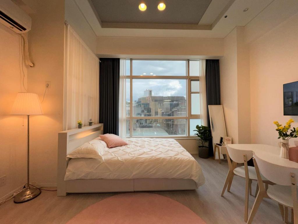 Seoul Station cozy studio