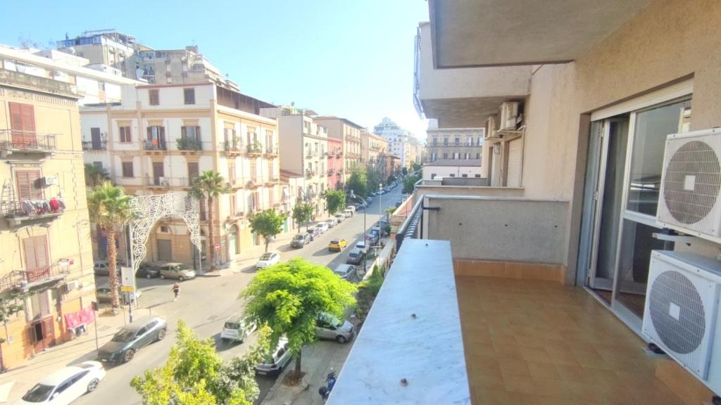 Marco's Home 7, Palermo