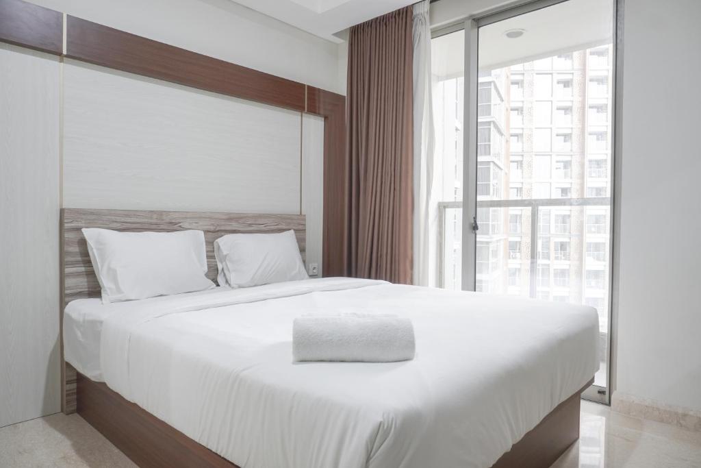 Fancy Designed Studio at Gold Coast Apartment By Travelio, Jakarta