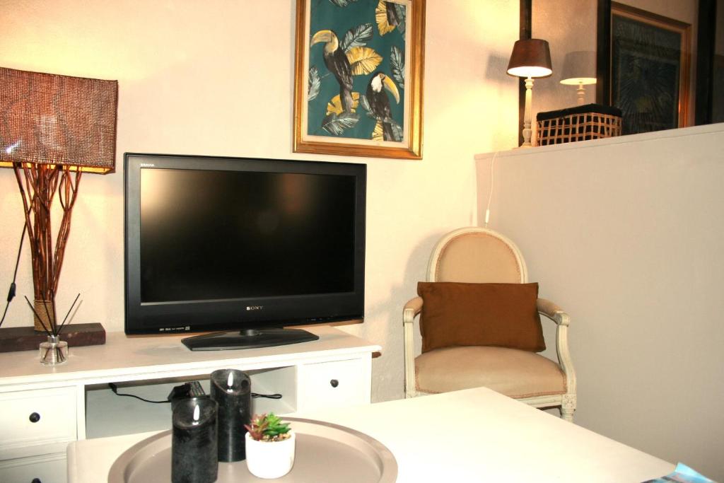 Appartement EMMA Quartier historique à 400m de la mer - 4