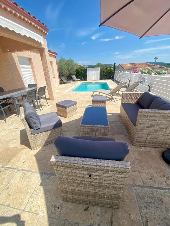 MAISON 6p, 3ch, piscine privée de juin à septembre, terrain clos, pétanque - 3