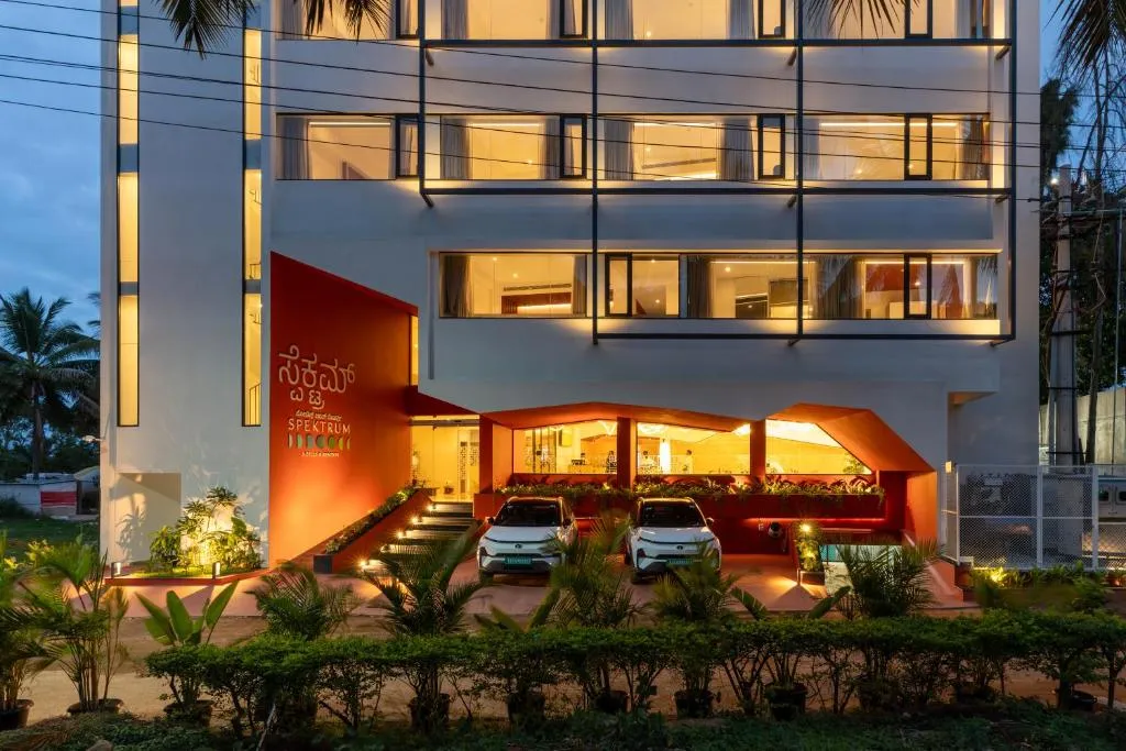 Spektrum Hotel - Bengaluru Airport，位于班加罗尔的酒店