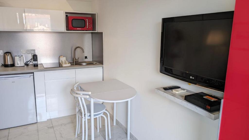 Studio neuf centre Cannes 500 m plage - 3