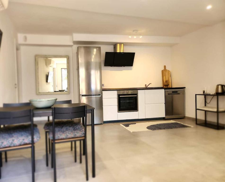 Modern apartment Camelia by the beach - 4