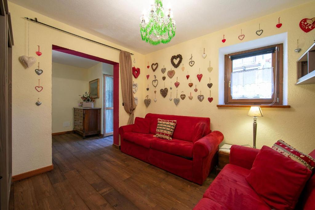 Baita La Ciaburna with Garden (skiing nearby) - Happy Rentals - 5